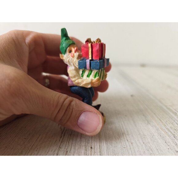 Vintage elf present figurine village Xmas decor unique - Picture 7 of 8